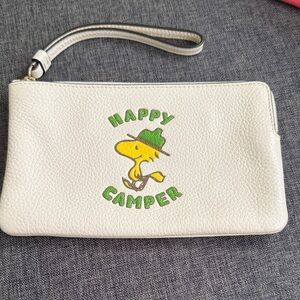 Coach Peanuts leather wristlet Snoopy Woodstock Hapoy Camper NEW